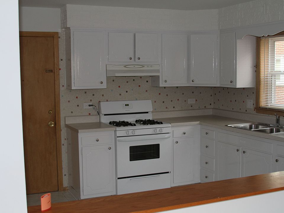 1st image of 650 Beau Ct APT 1