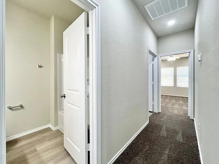 3501 NW Renfro St #204 — Photo 26