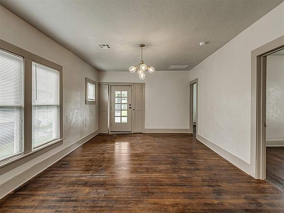 2nd image of 917 NW 22nd St