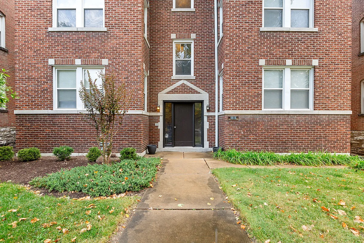 Building Photo - 6615 Kingsbury Blvd
