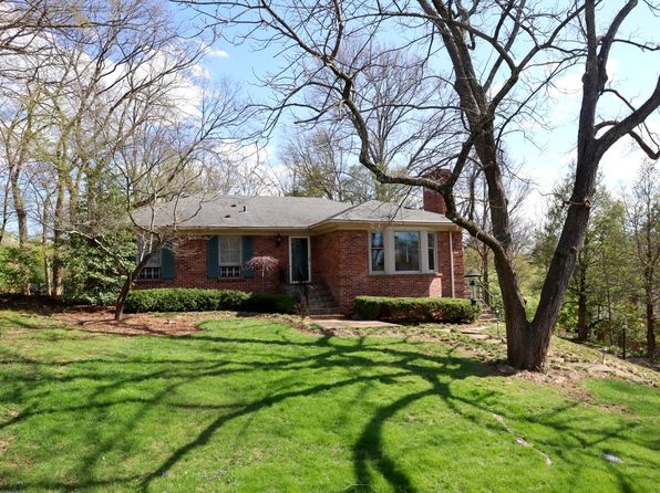 2331 Thornhill Rd