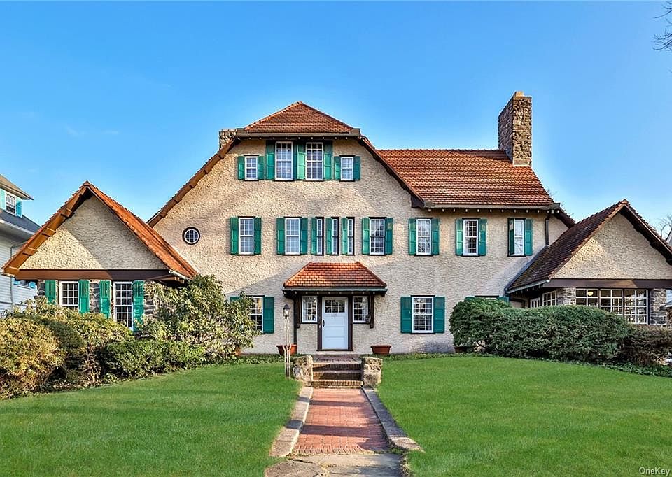 142 Sutton Manor Road, New Rochelle, NY 10801 | Zillow