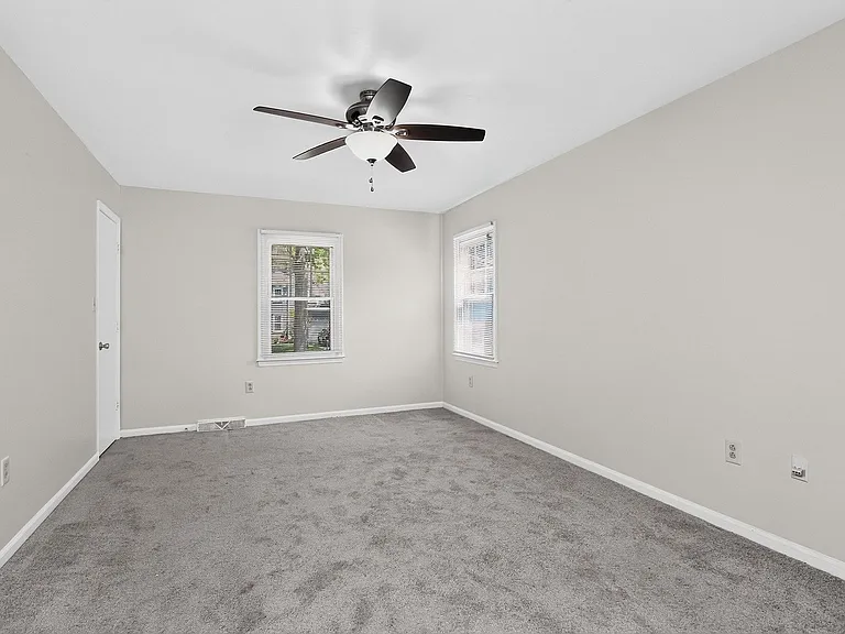 4307 Saxonbury Way — Photo 15