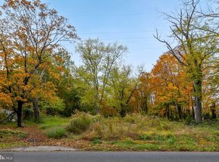 647 Chestnut St, Williamstown, NJ 08094