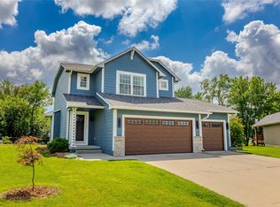 2203 NW Lakeside Ct, Ankeny, IA 50023