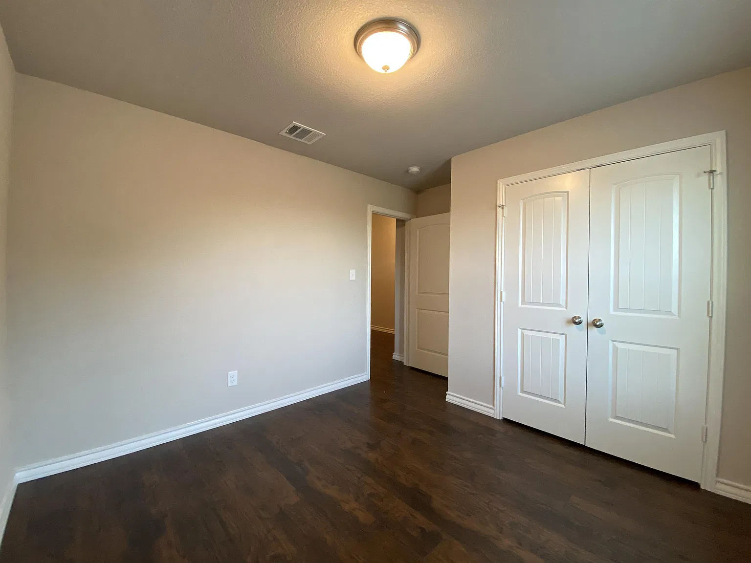 1304 East Magnolia Ave; Fort Worth 7610 — Photo 3