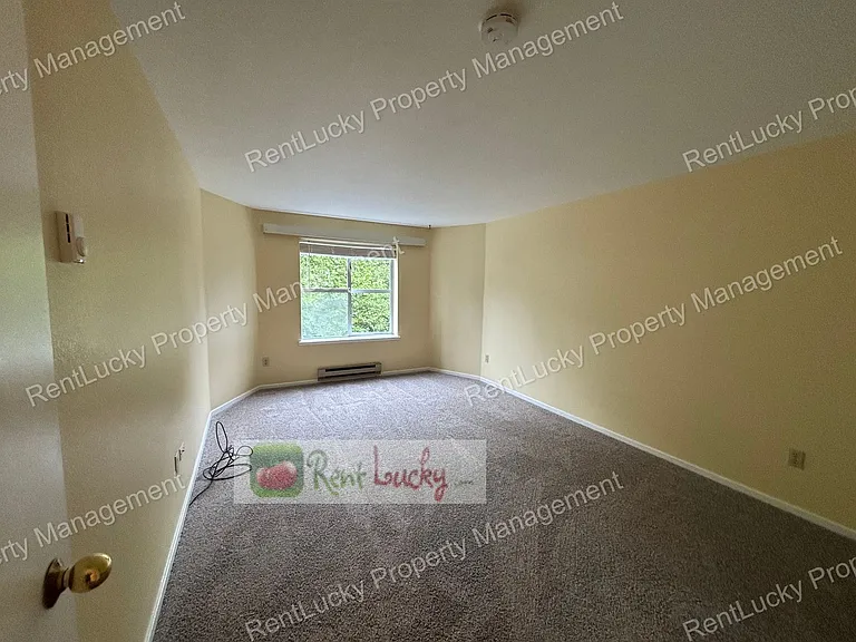 424 102nd Ave SE #202 — Photo 17