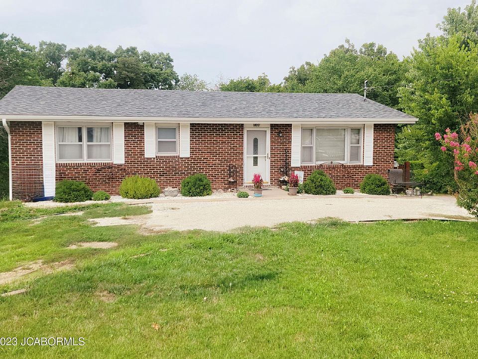 1st image of 3326 N Ten Mile Dr