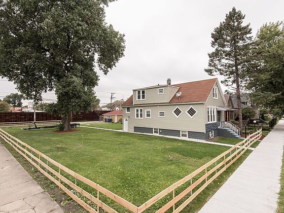 3rd image of 7252 S Claremont Ave #58