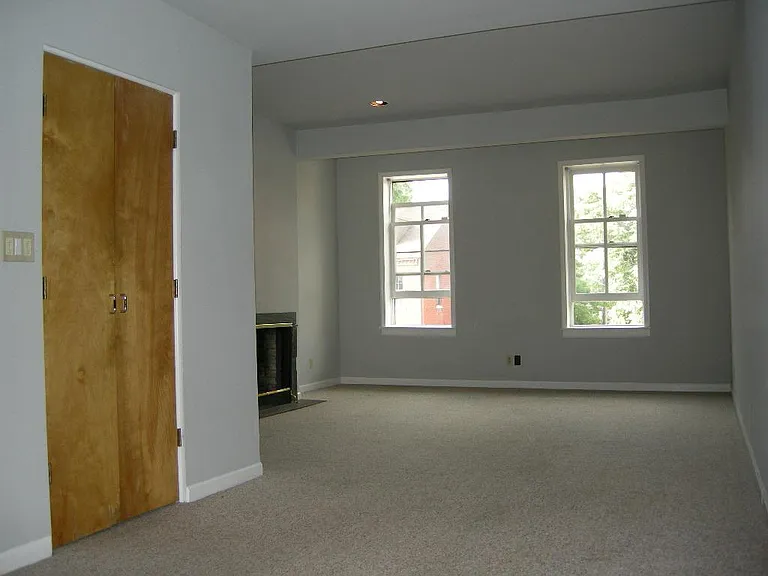 1910 Cherokee St — Photo 4