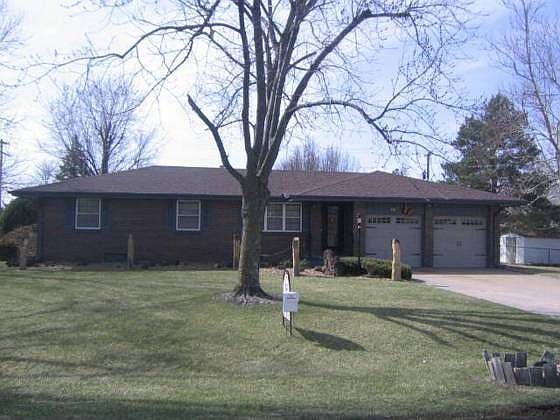 1st image of 1511 W 18th Ave