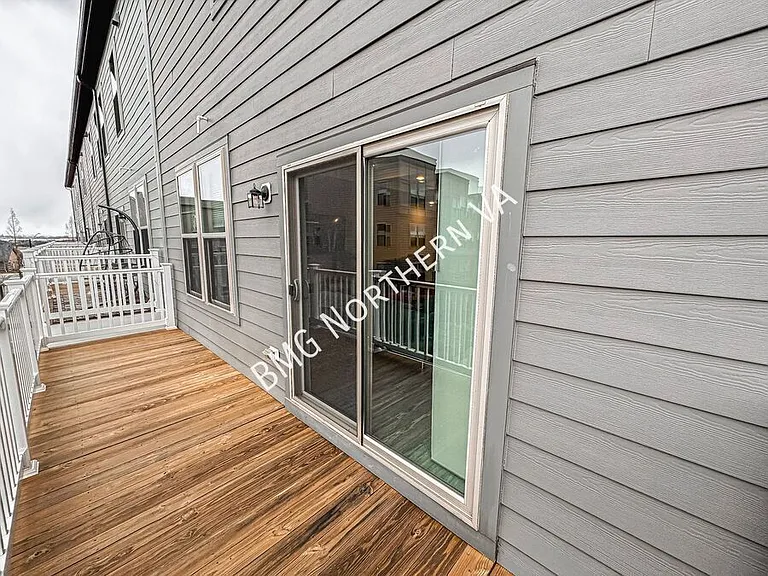 10336 Ratcliffe Trl — Photo 32
