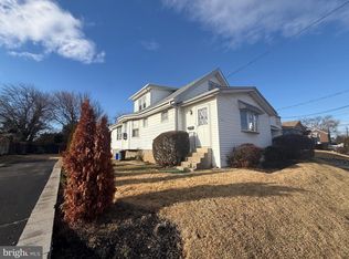 1422 Glenview St, Philadelphia, PA 19111