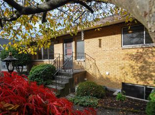 1219 N 48th St #A, Seattle, WA 98103