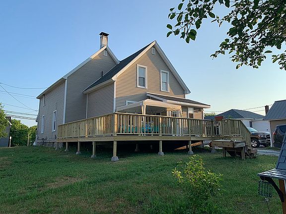 4th image of 306 E Main St
