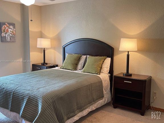 5th image of 823 NE 19th Ave #13