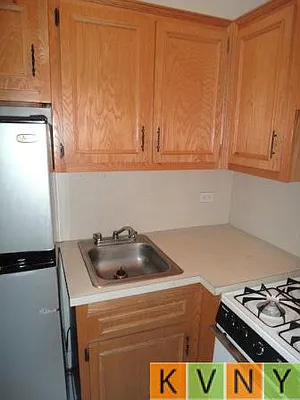 Rented by KVNY Soho | media 22