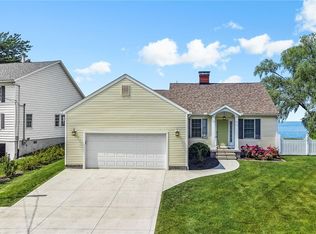 4471 Lake Rd E, Geneva, OH 44041