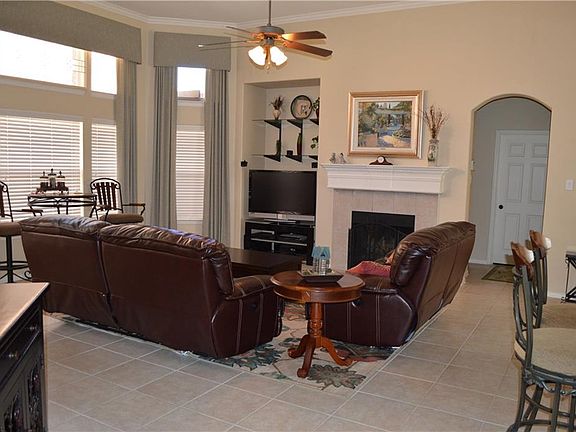 2nd image of 5928 Hidden Creek Ln