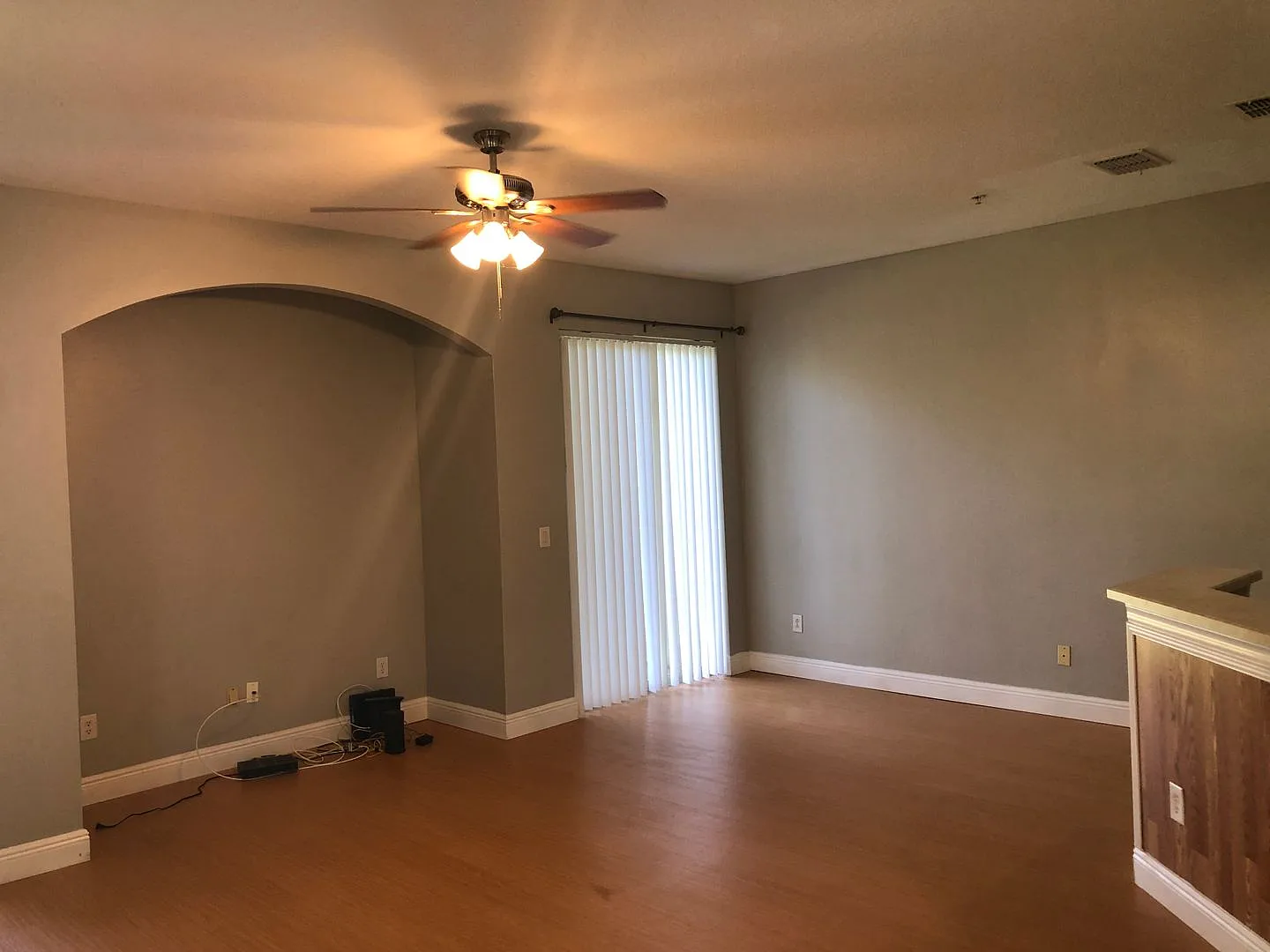 Beautiful end unit townhouse with 3 bdrms, 2-1/2 baths and 2 car garage! — Photo 2