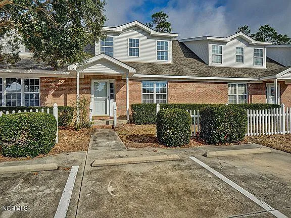 9321 Line Dr — Photo 2