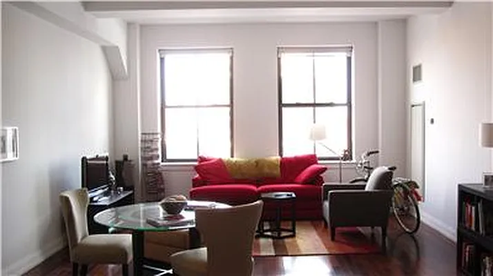 Rented by R New York | media 31