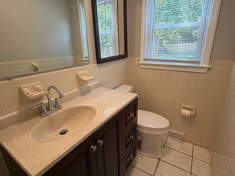34-36 Christopher Rd — Photo 9