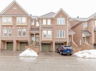 50 Strathaven Dr #26, Mississauga, ON L5R 4E7