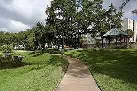 Historic Round Lake Park