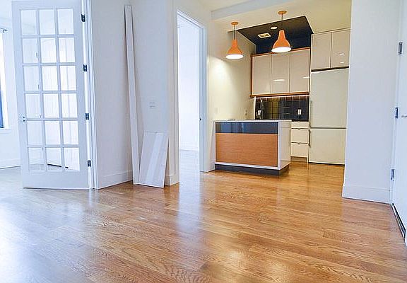 3rd image of 140 Manhattan Ave #3F