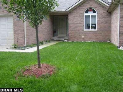 22190 Brehmer Ct, Trenton, MI, 48183