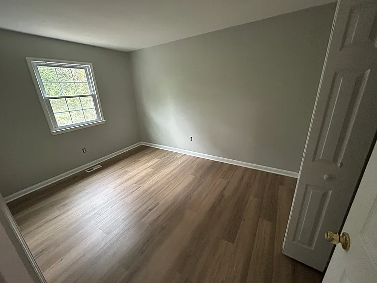 2090 Pilgrim Dr — Photo 15