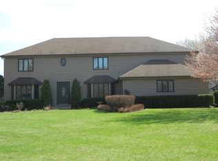 21545 W Brentwood Ln, Lake Villa, IL 60046