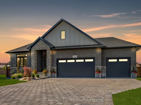 283 Elizabeth St, Southwest Middlesex, ON N0L 1M0