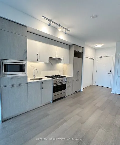8 Manor Rd W #608 — Photo 3
