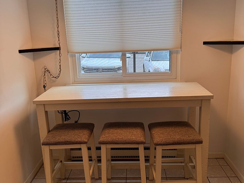 Breakfast Bar