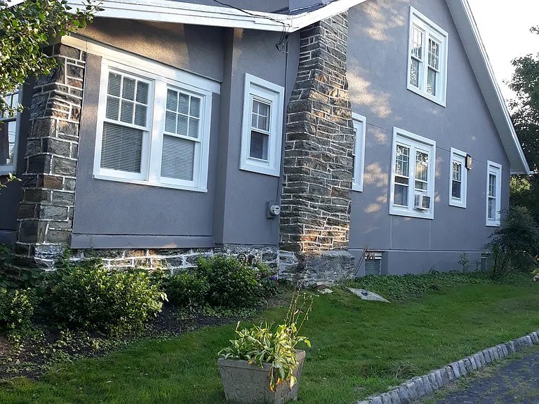 142 Columbus Ave — Photo 1