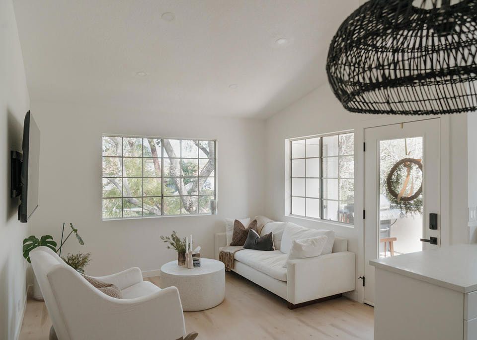 1st image of 59 Gaviota #158
