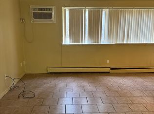 7412 Central St APT 3, Westland, MI 48185