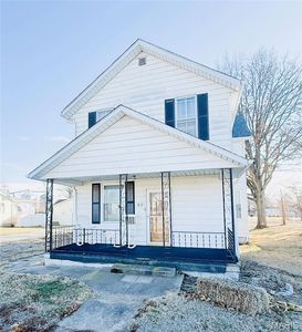 52 E Saint Louis St, Hoyleton, IL, 62803