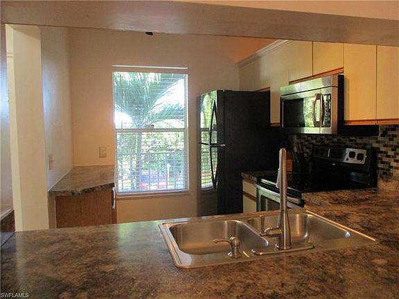 3rd image of 1901 Courtyard Way #C-206