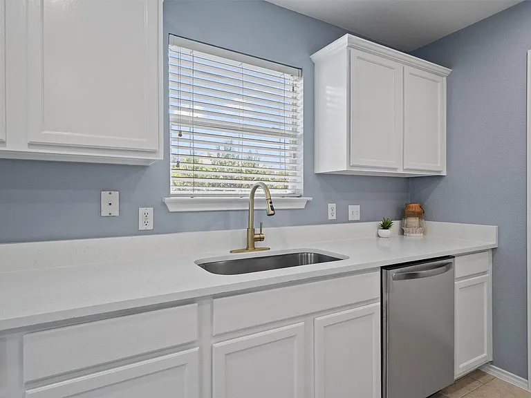 12629 James Polk St — Photo 8