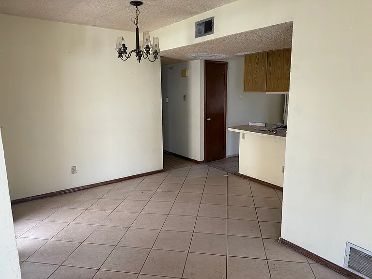 8615 Chinchilla Ln — Photo 3