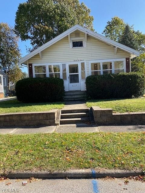 1st image of 2611 10th St