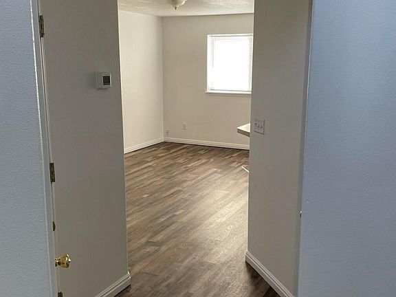 3rd image of 3688 Deloy Dr APT 2