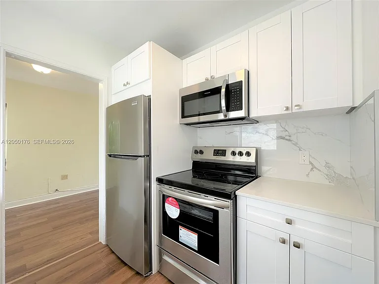 1920 Biarritz Dr #3 — Photo 11