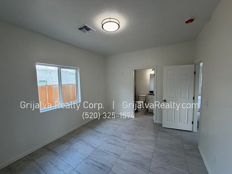 4501 S 7th Ave — Photo 17