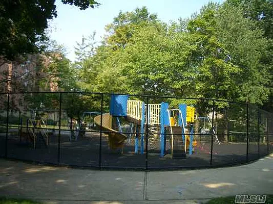 Sold by Douglas Elliman | media 8