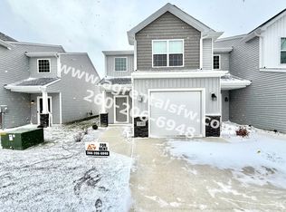 1303 W Hamilton Ln, Fort Wayne, IN 46814