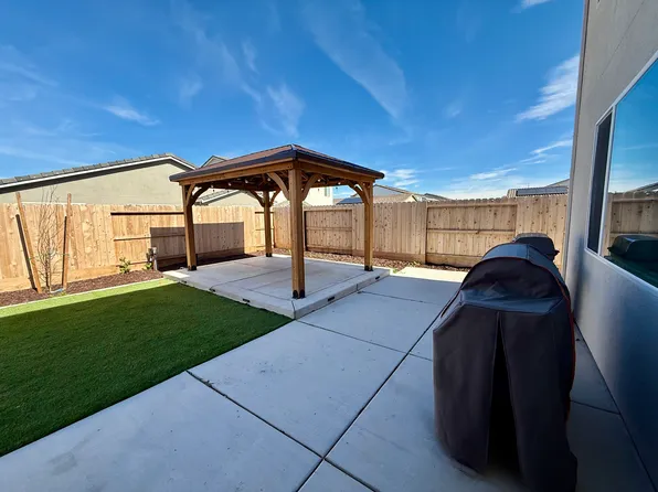 2241 Monferrato St, Manteca, CA 95337